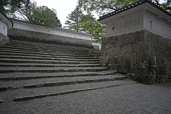 飫肥城大手門内部の桝形