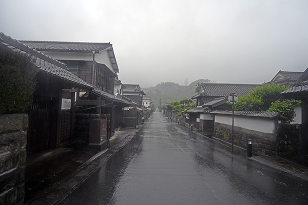 雨降る飫肥城城下町